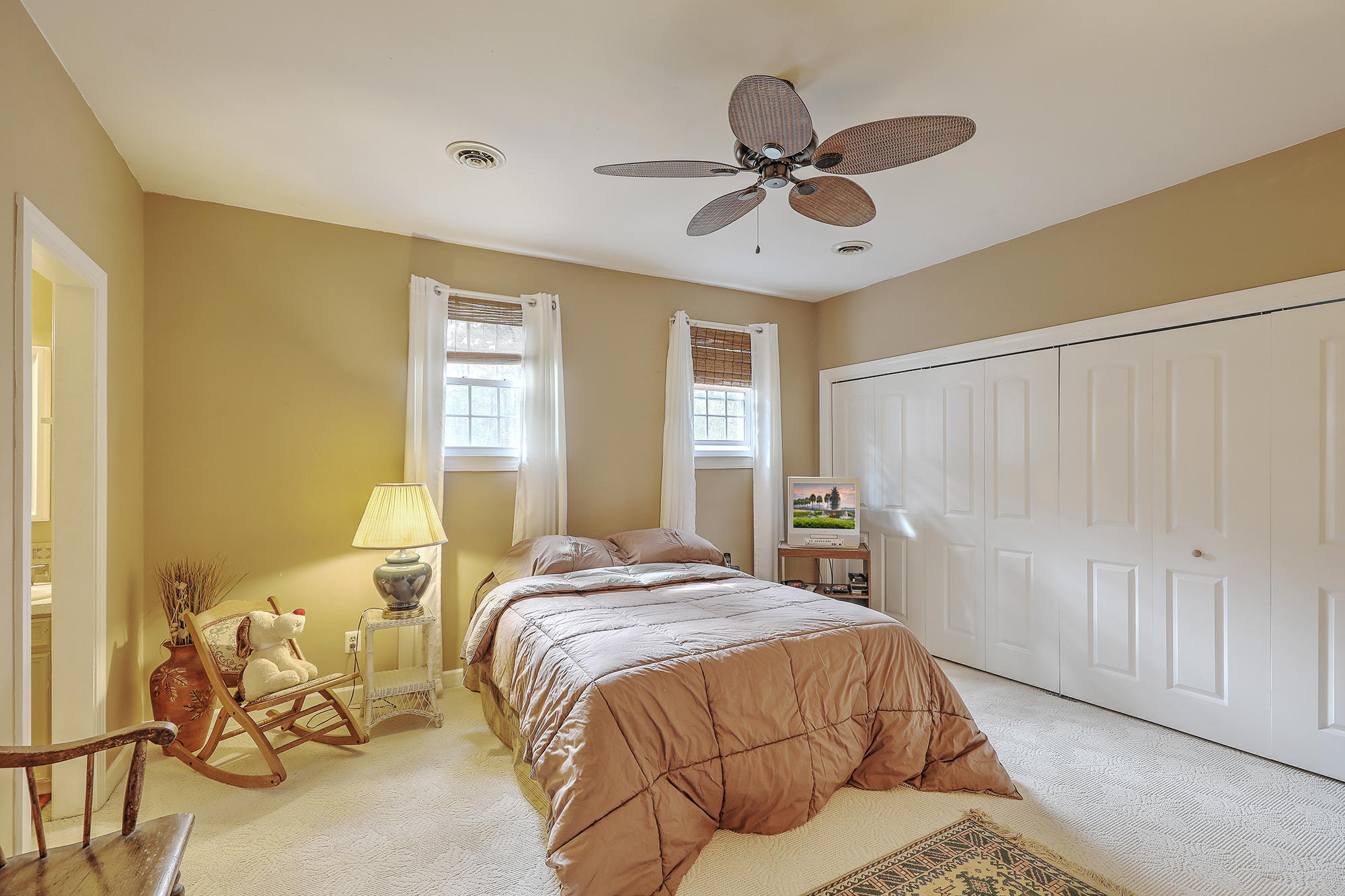 303 Huntington Road Summerville, SC 29483 - Photo 29 of 45 Master Up