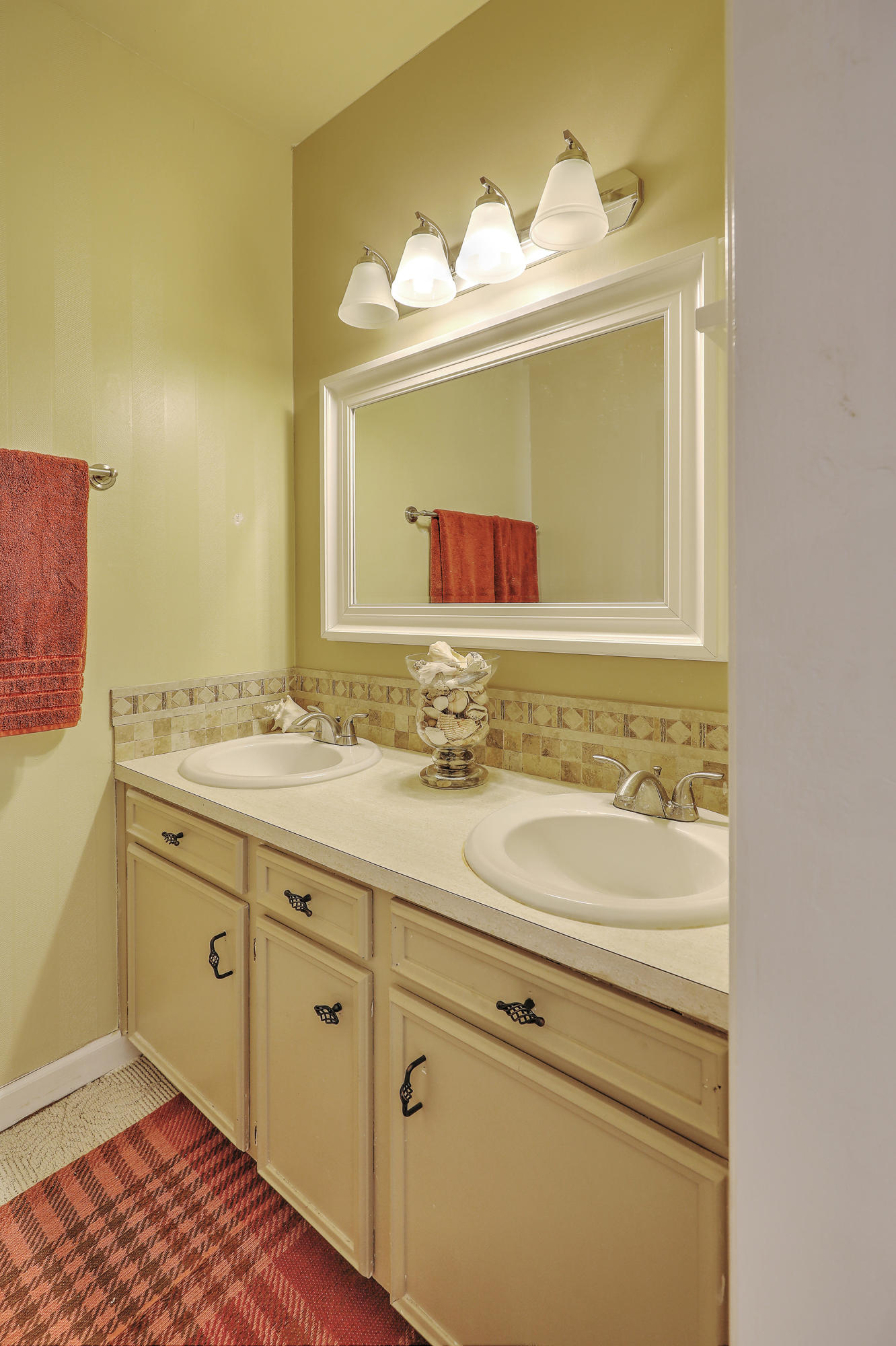 303 Huntington Road Summerville, SC 29483 - Photo 30 of 45 Master Bathroom