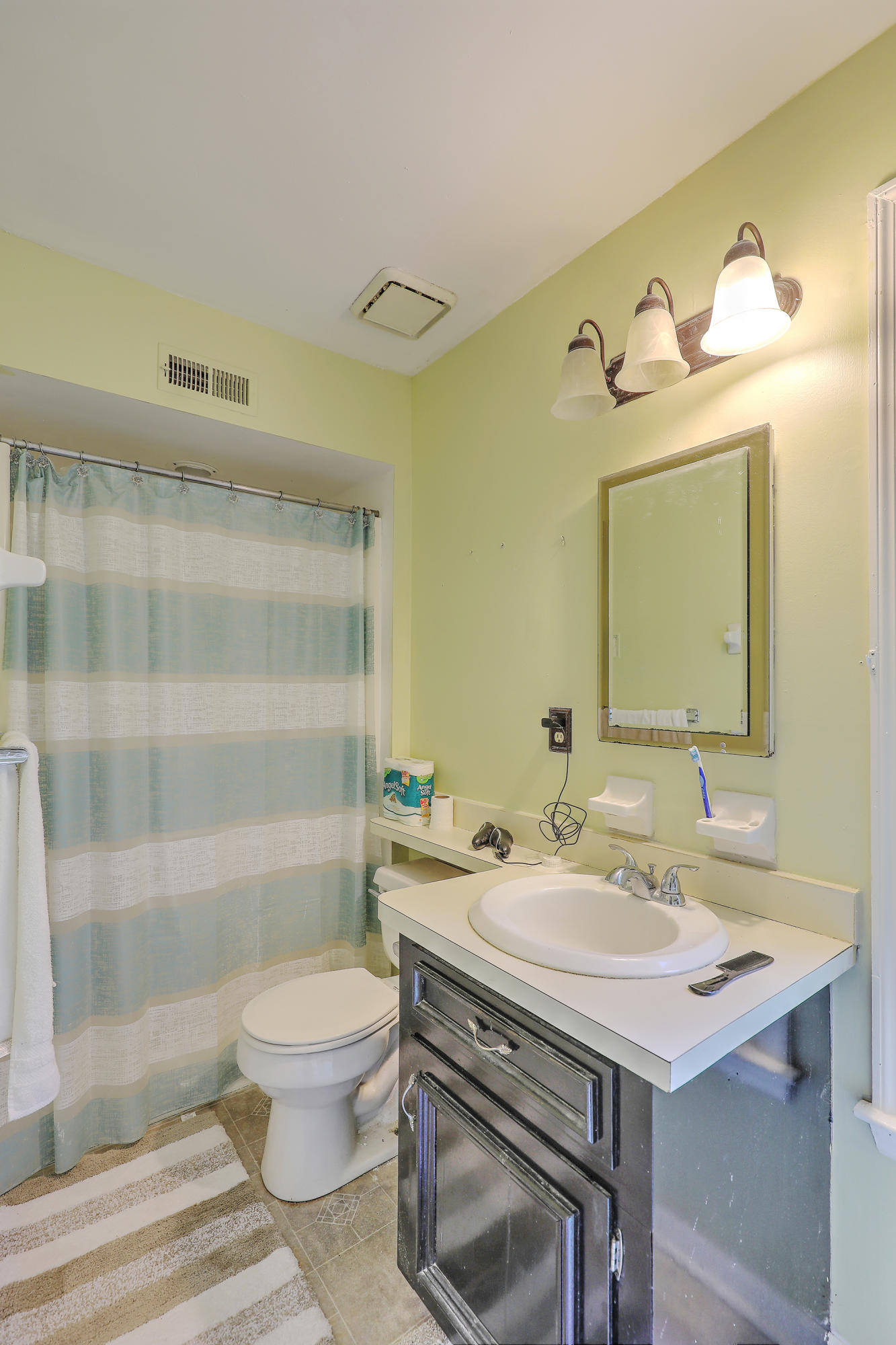303 Huntington Road Summerville, SC 29483 - Photo 45 of 45 Cottage/Bathroom