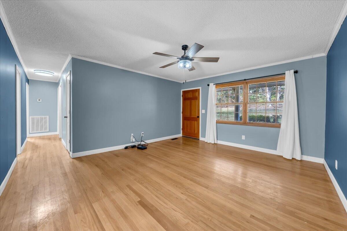 648 Griffith Highway Jasper, TN 37347 - Photo 8 of 21