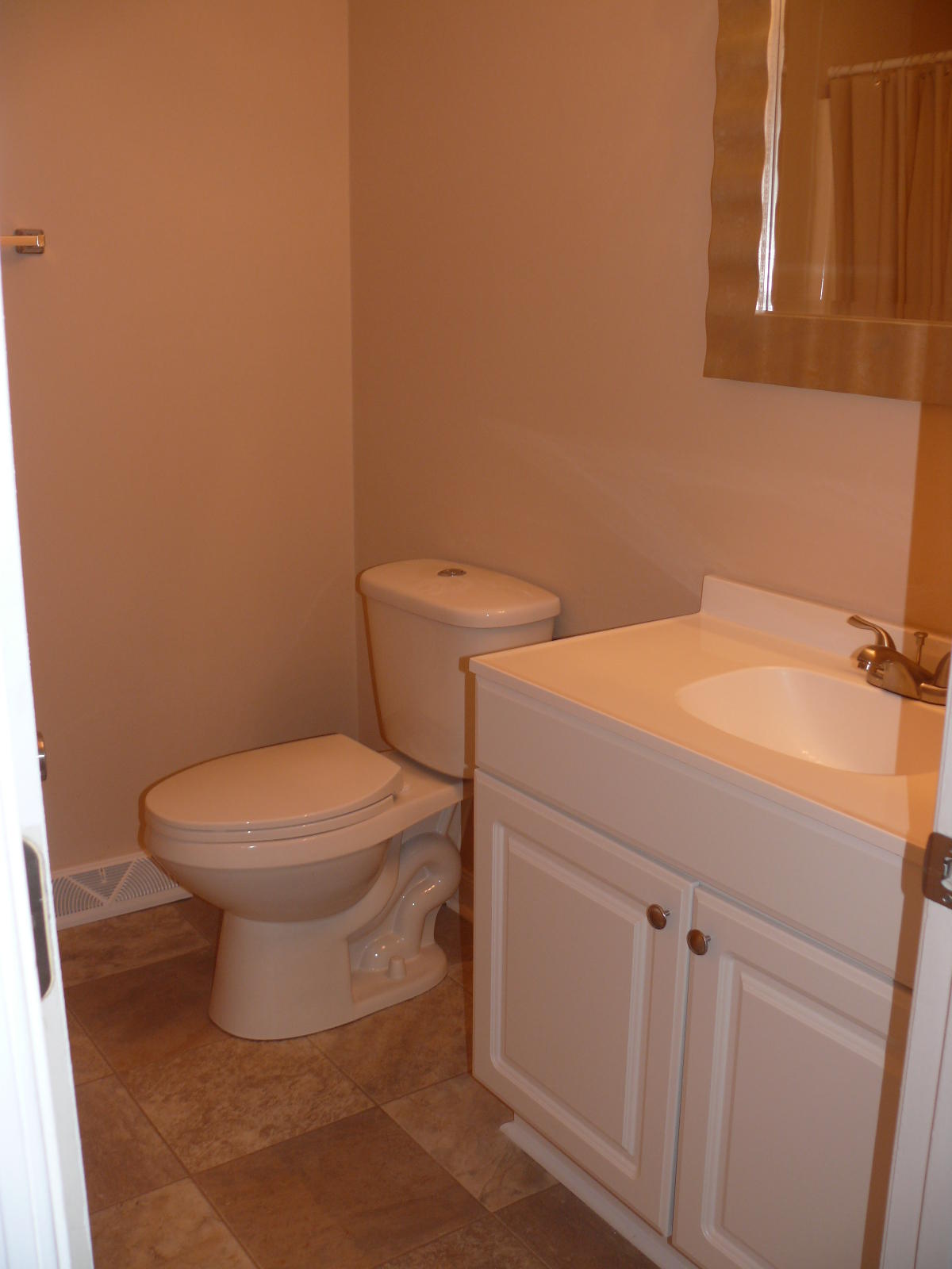367 Scalybark Drive Blue Ridge, VA 24064 - Photo 17 of 37 a bathroom with a toilet and a sink