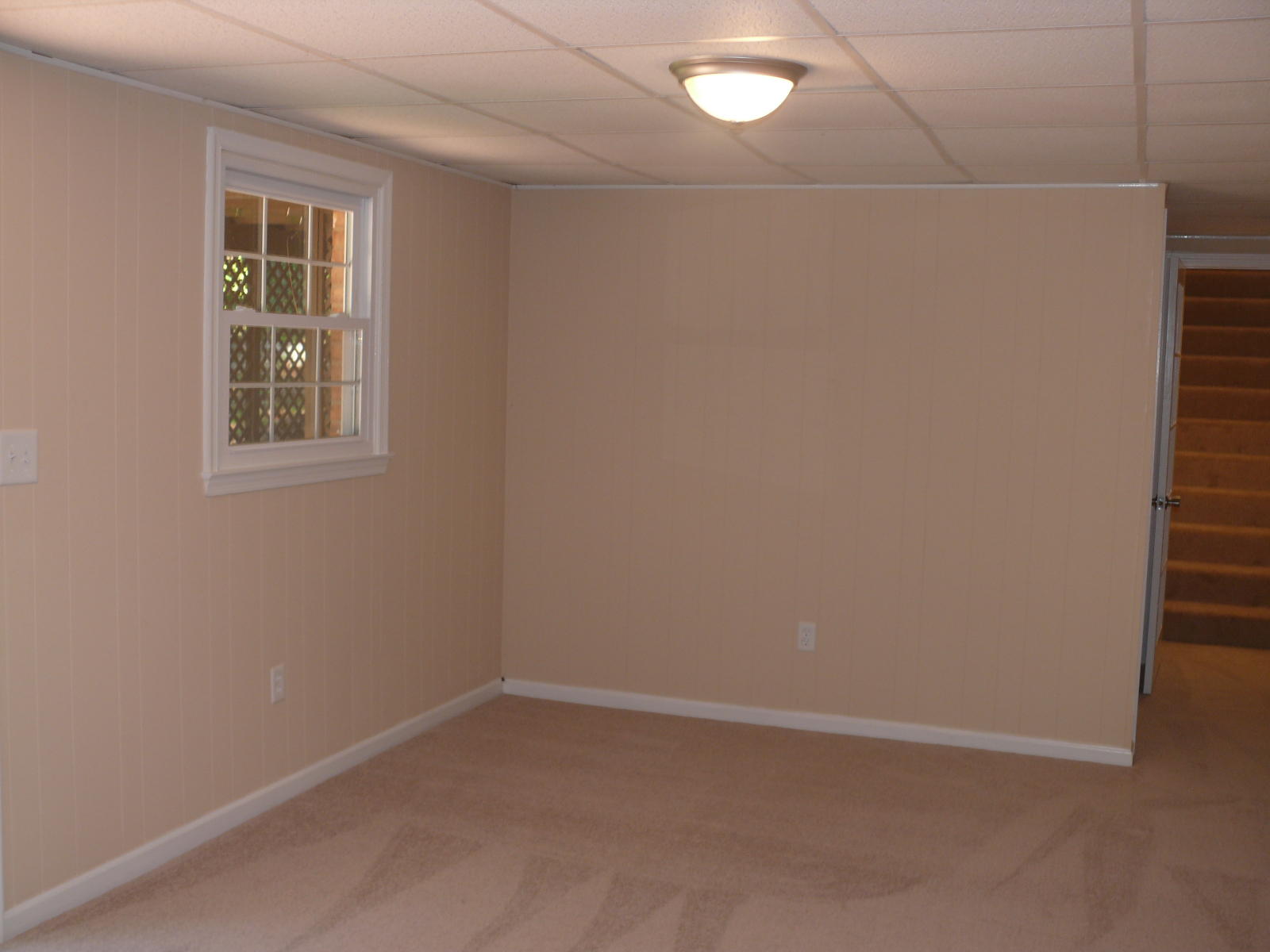 367 Scalybark Drive Blue Ridge, VA 24064 - Photo 28 of 37 an empty room with a window