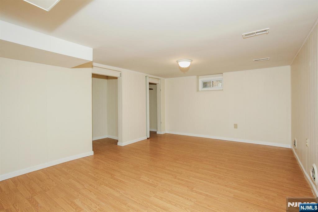 126 Morningside Road Paramus, NJ 07652 - Photo 16 of 18