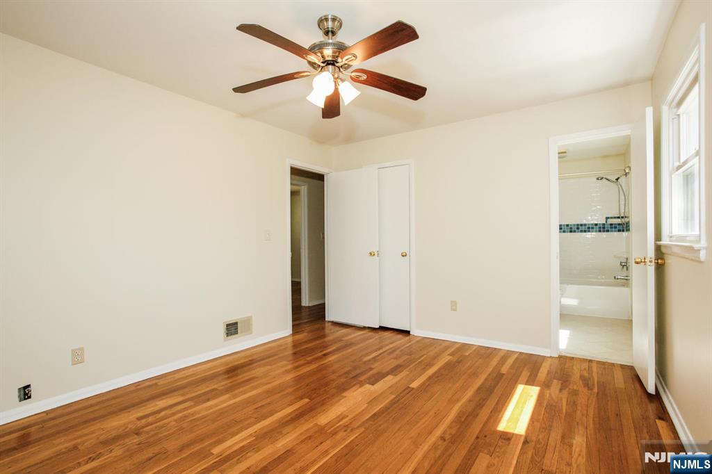 126 Morningside Road Paramus, NJ 07652 - Photo 8 of 18