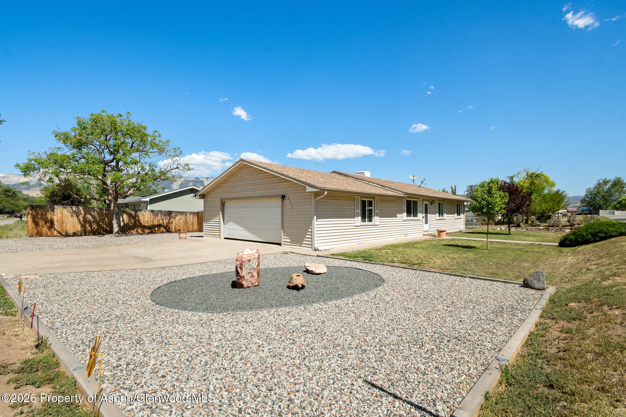 271 Remington Street Rifle, CO 81650 - Photo 1 of 27 MLS Online Version-23