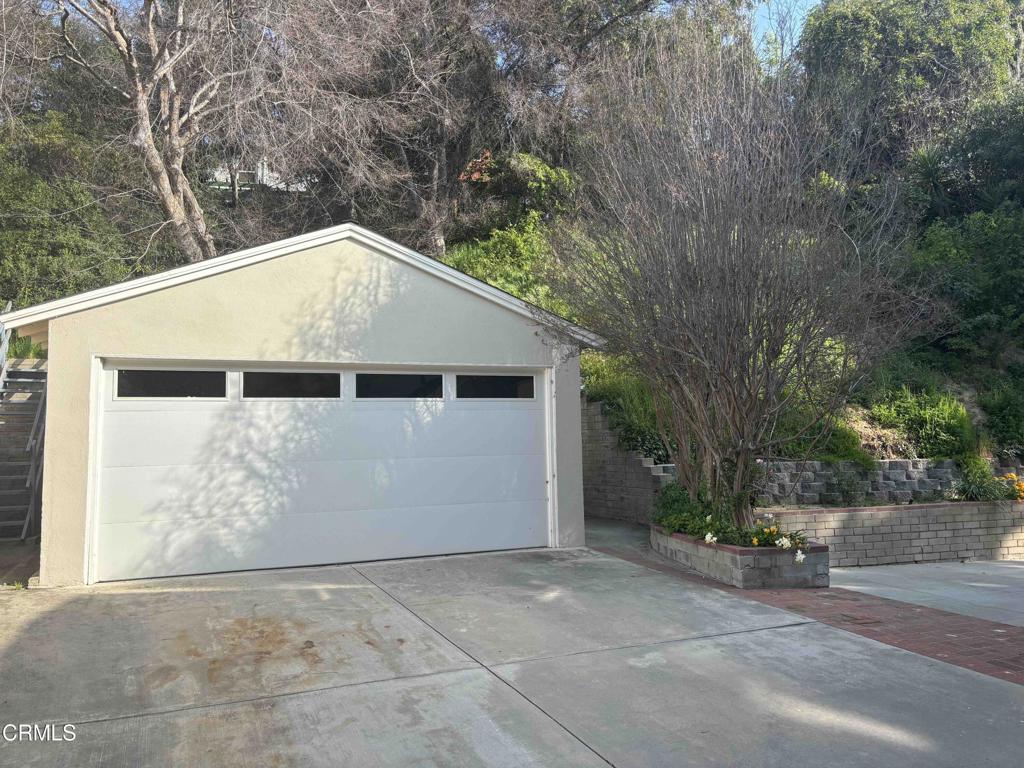 1385 Wicks Road Pasadena, CA 91103 - Photo 26 of 26 Garage