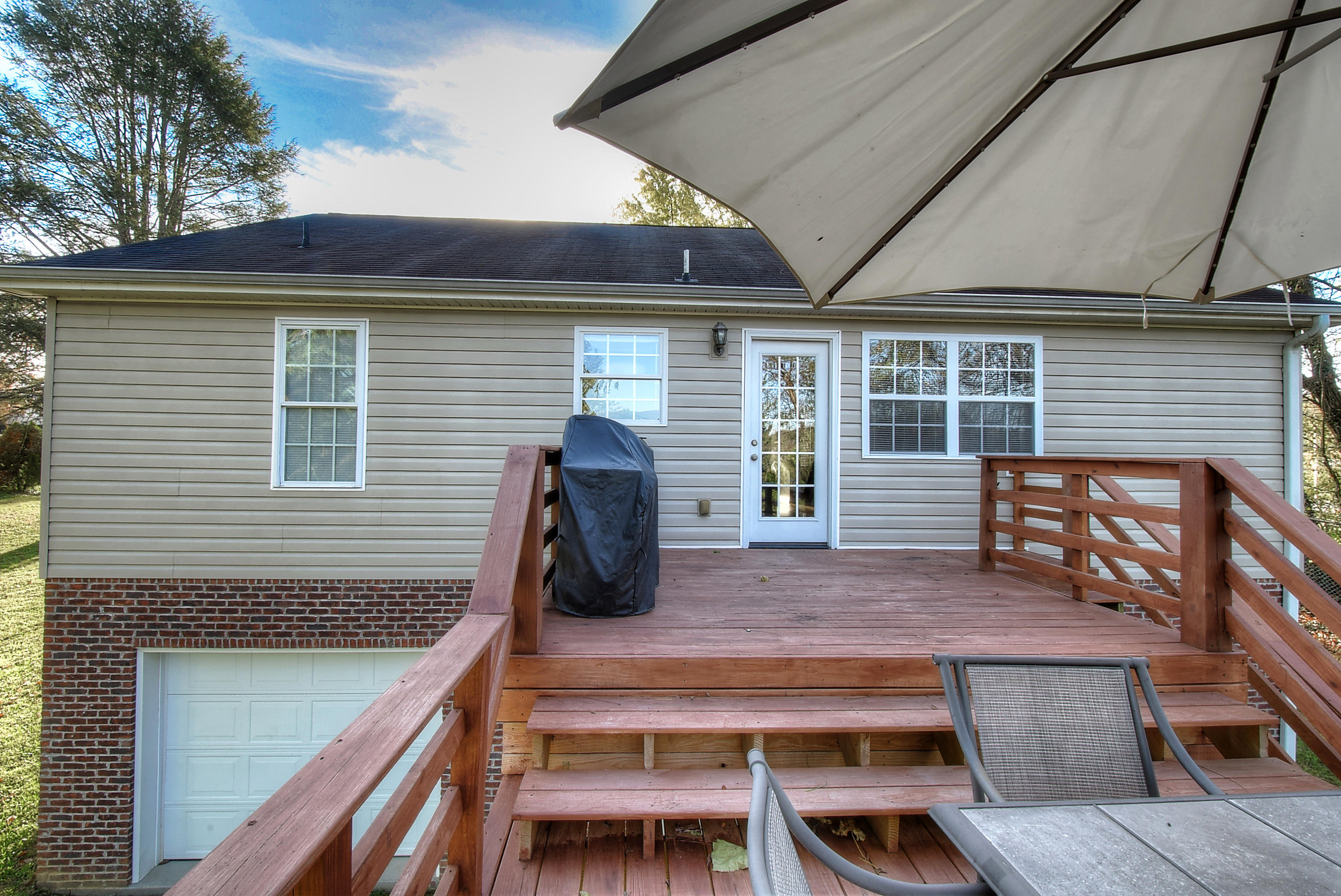 618 Ridgeview Drive Johnson City, TN 37604 - Photo 31 of 36 DSC_0145_6_7