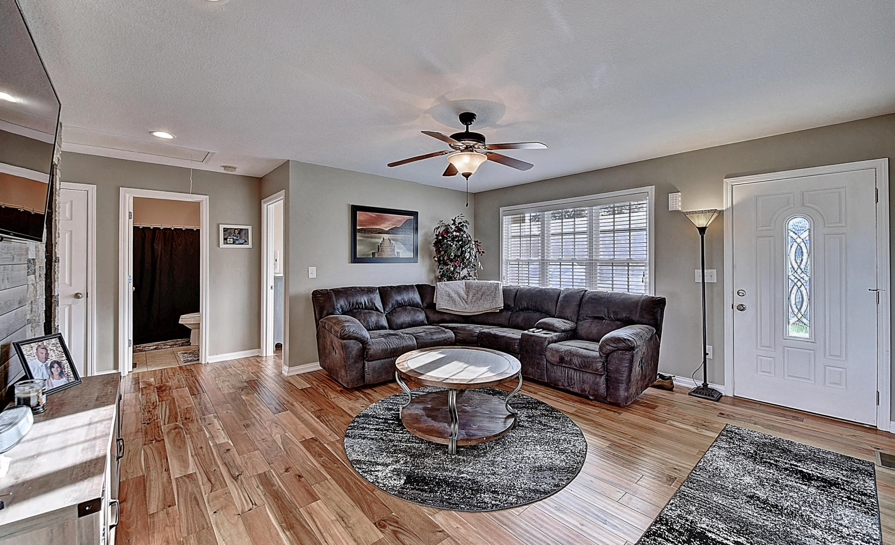 618 Ridgeview Drive Johnson City, TN 37604 - Photo 8 of 36 DSC_0031_2_3_4_stitch