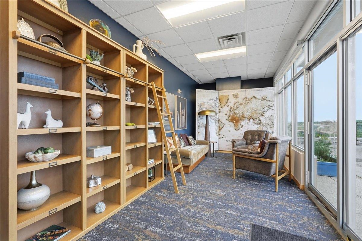 625 North Segoe Road, Unit 1100 Madison, WI 53705 - Photo 49 of 60