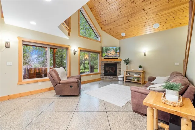 $615,000 | 140 Patriots Way, Hoyt Lakes, MN 55750