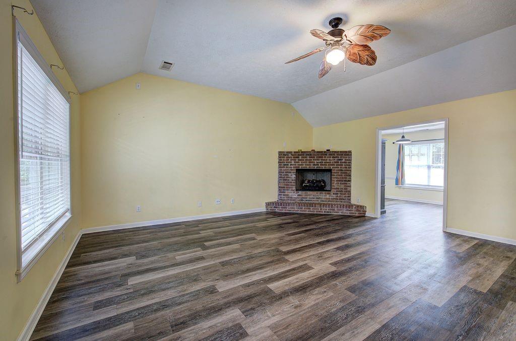 70 Crowe Springs Spur Northwest Cartersville, GA 30121 - Photo 4 of 44