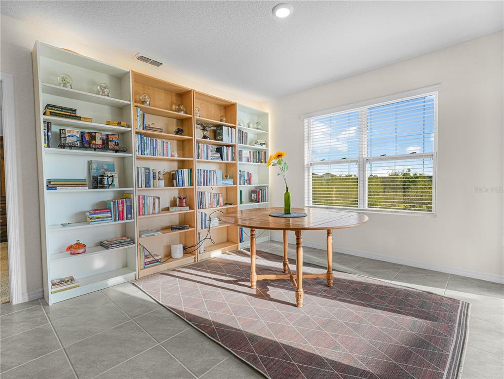 2805 Grandbury Grove Road Lakeland, FL 33811 - Photo 11 of 26