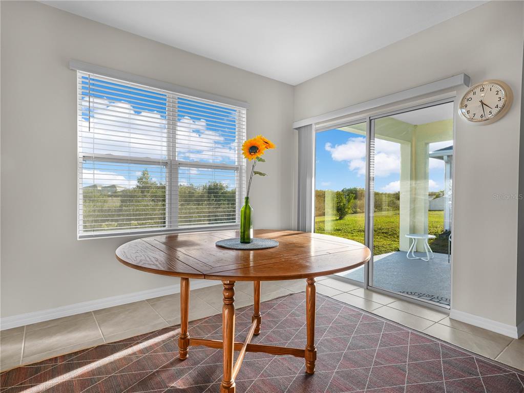 2805 Grandbury Grove Road Lakeland, FL 33811 - Photo 12 of 26