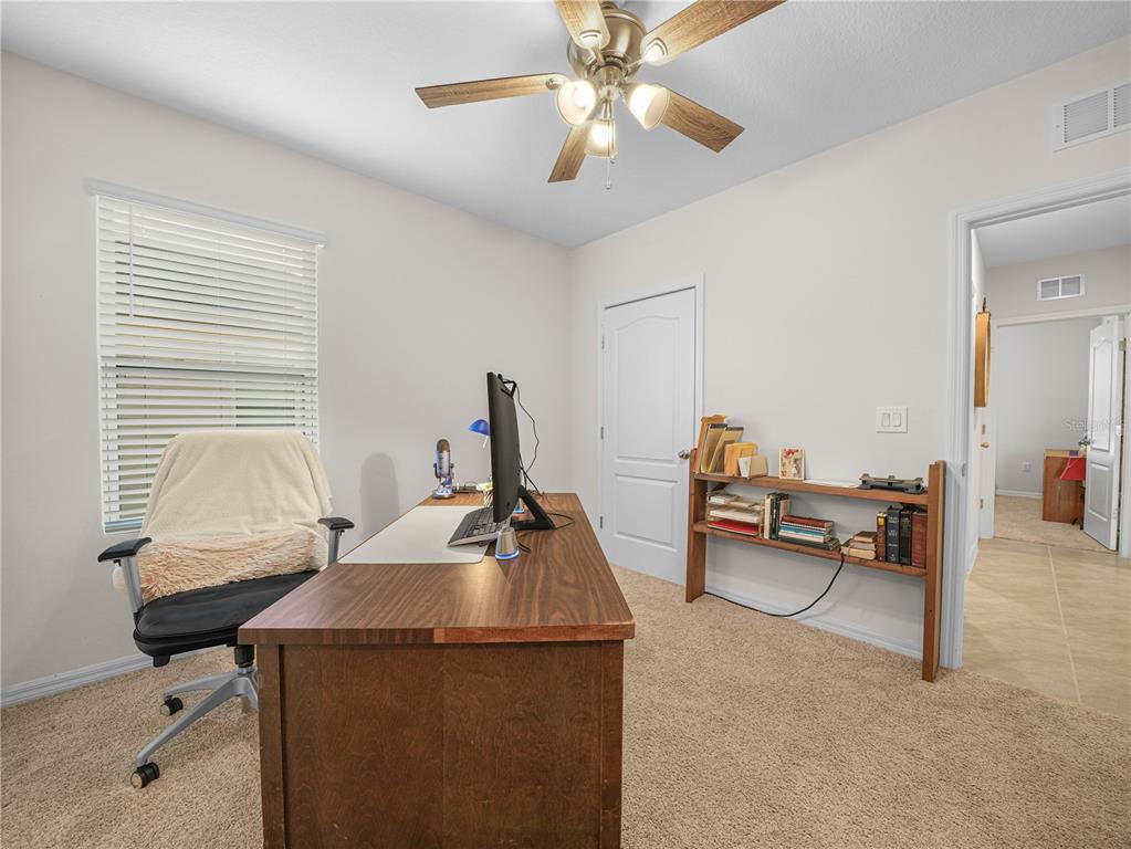 2805 Grandbury Grove Road Lakeland, FL 33811 - Photo 21 of 26