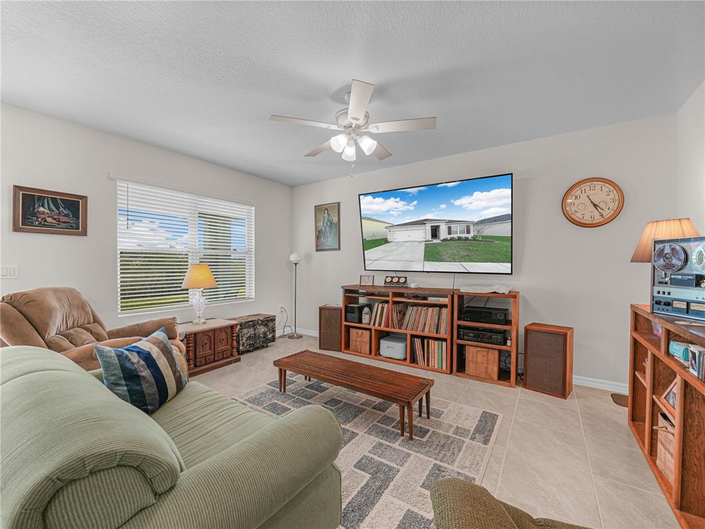 2805 Grandbury Grove Road Lakeland, FL 33811 - Photo 5 of 26