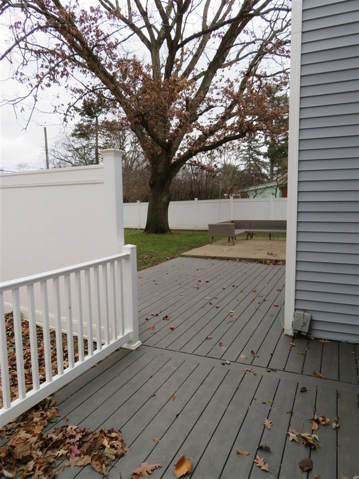 1911 Colchester Road Flint, MI 48503 - Photo 9 of 56 50062582-8.JPG