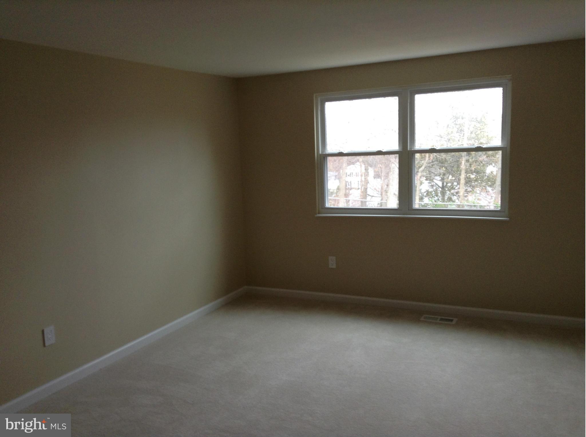 6117 Covered Bridge Road Burke, VA 22015 - Photo 22 of 30 Bedroom (Master)-replaced windows in all rms