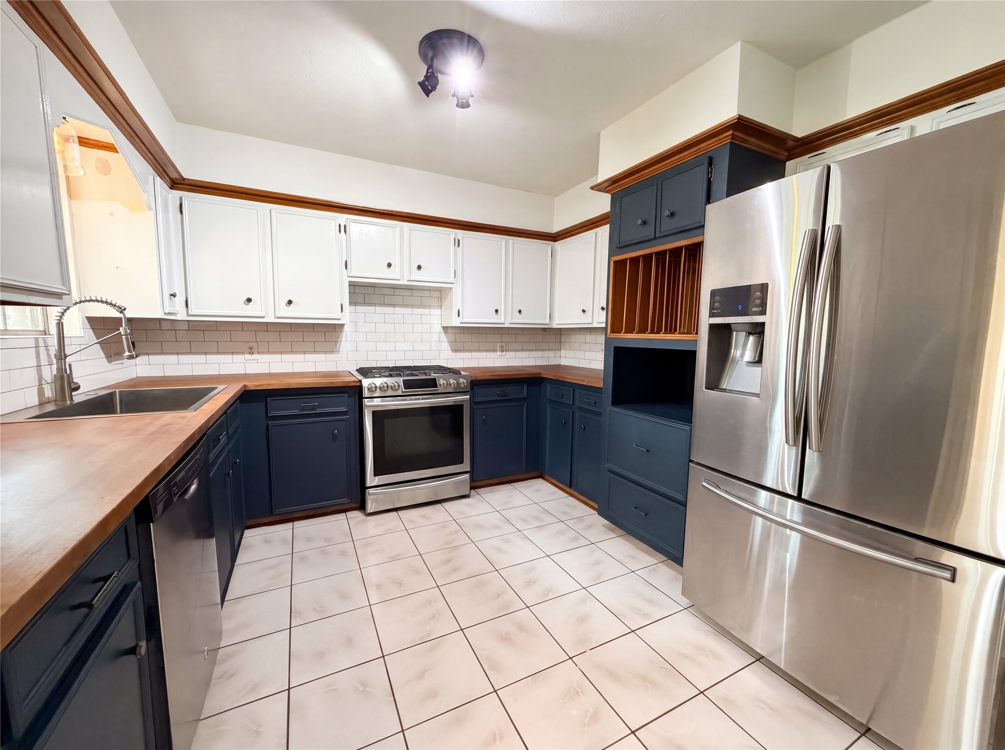 17518 Rustington Drive Spring, TX 77379 - Photo 10 of 22
