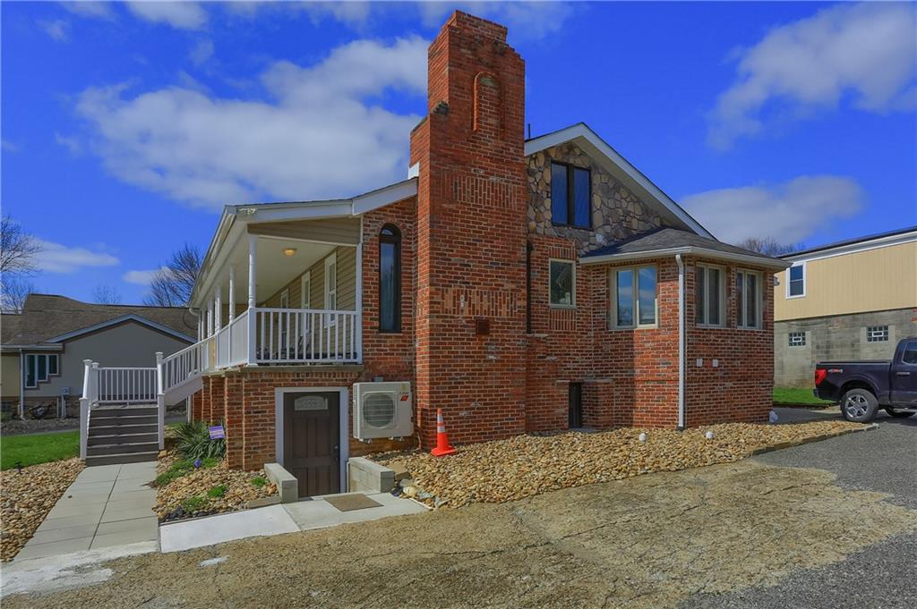 2501 Wildwood Road Allison Park, PA 15101 - Photo 3 of 21