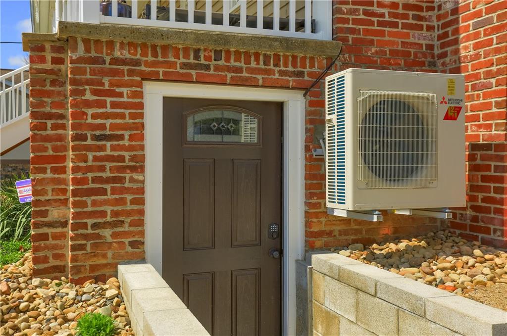 2501 Wildwood Road Allison Park, PA 15101 - Photo 4 of 21