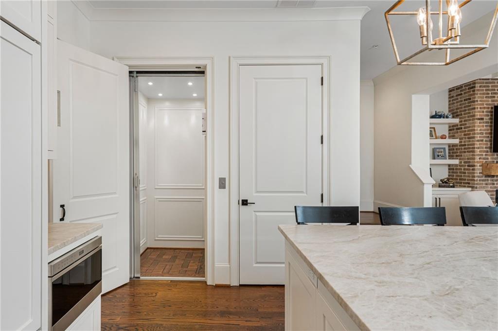 295 Marjean Way Alpharetta, GA 30009 - Photo 17 of 56