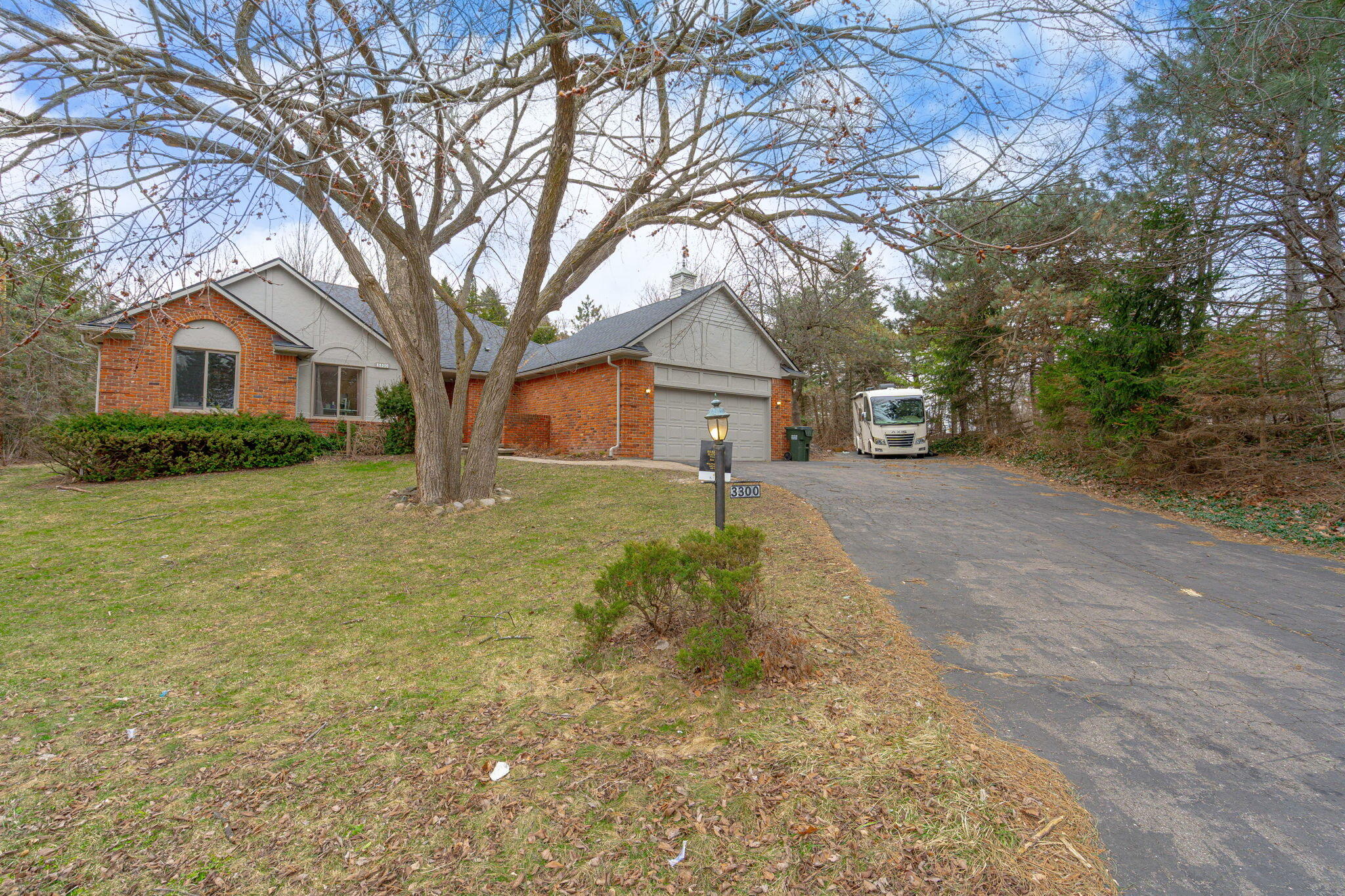 3300 Walton Blvd. Rochester, MI 48309 - Photo 3 of 56 IMG_2753