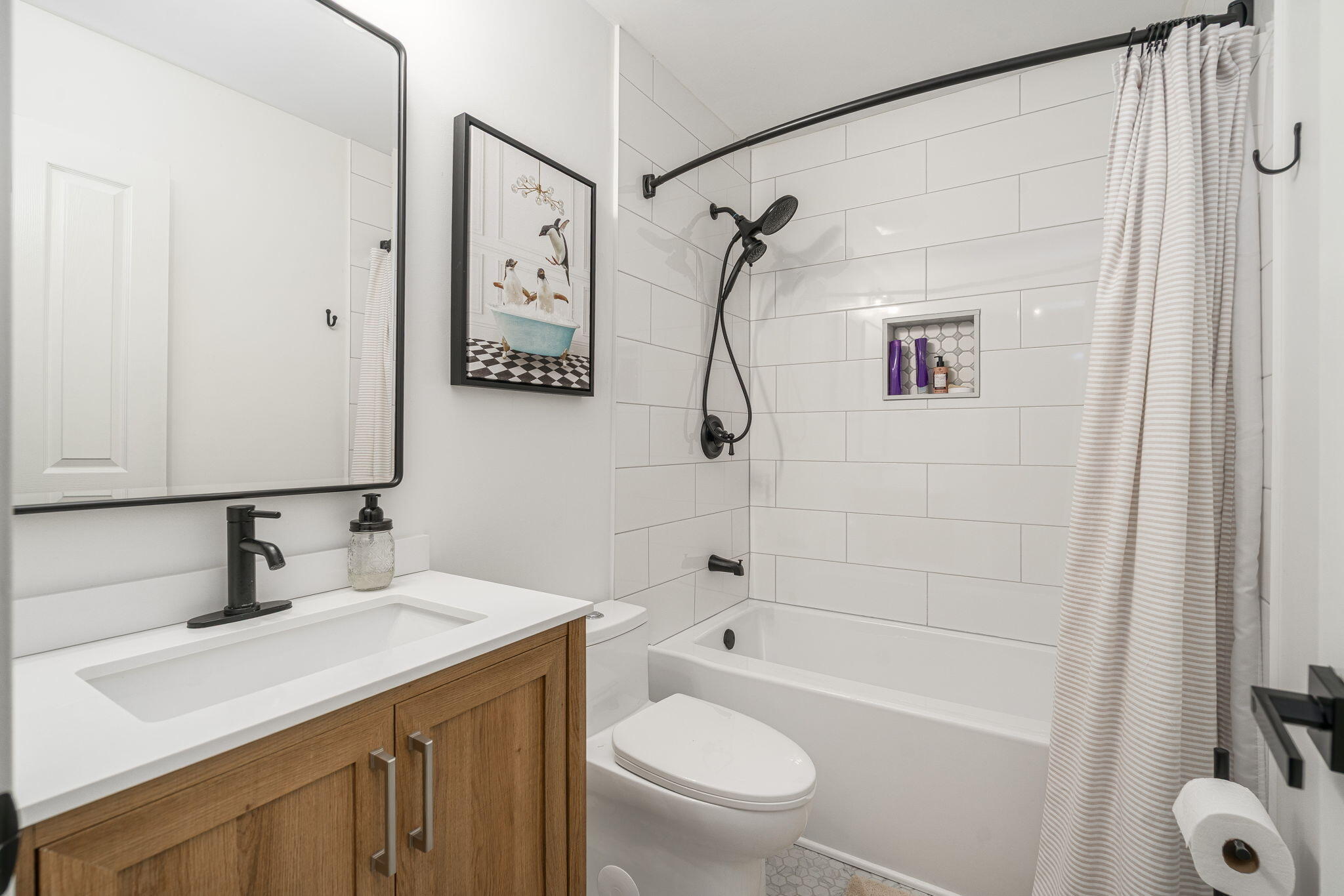 3300 Walton Blvd. Rochester, MI 48309 - Photo 34 of 56 IMG_2711