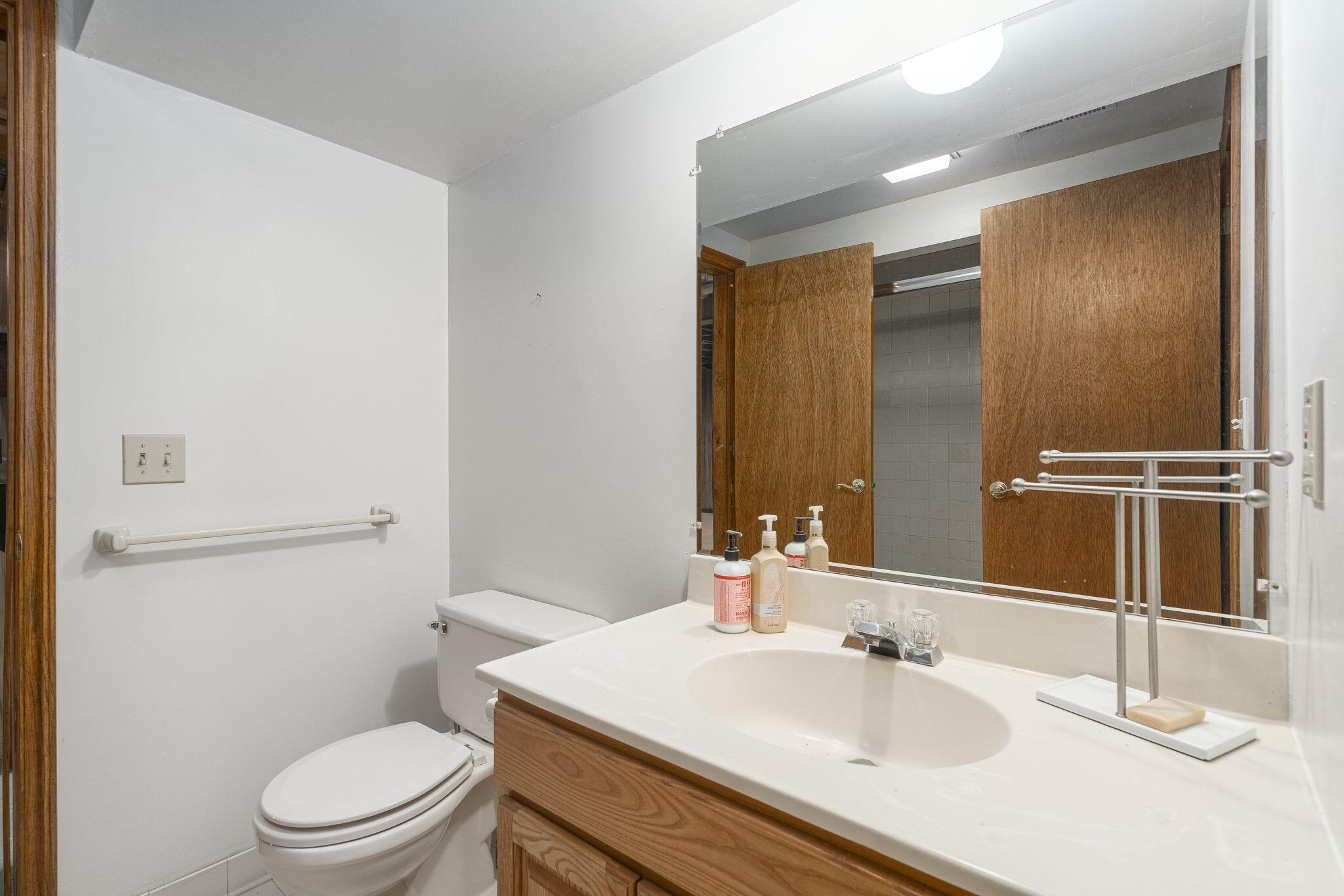 3300 Walton Blvd. Rochester, MI 48309 - Photo 35 of 56 IMG_2716