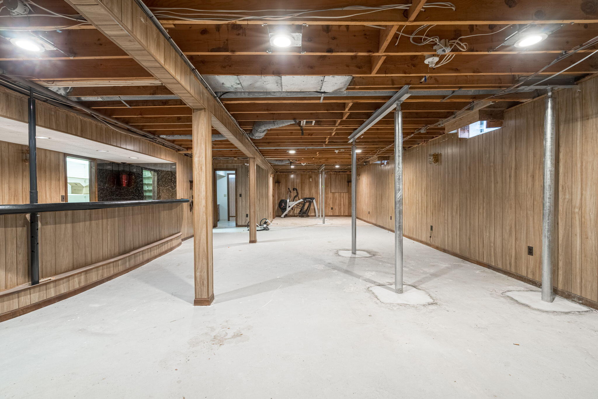 3300 Walton Blvd. Rochester, MI 48309 - Photo 40 of 56 IMG_2736