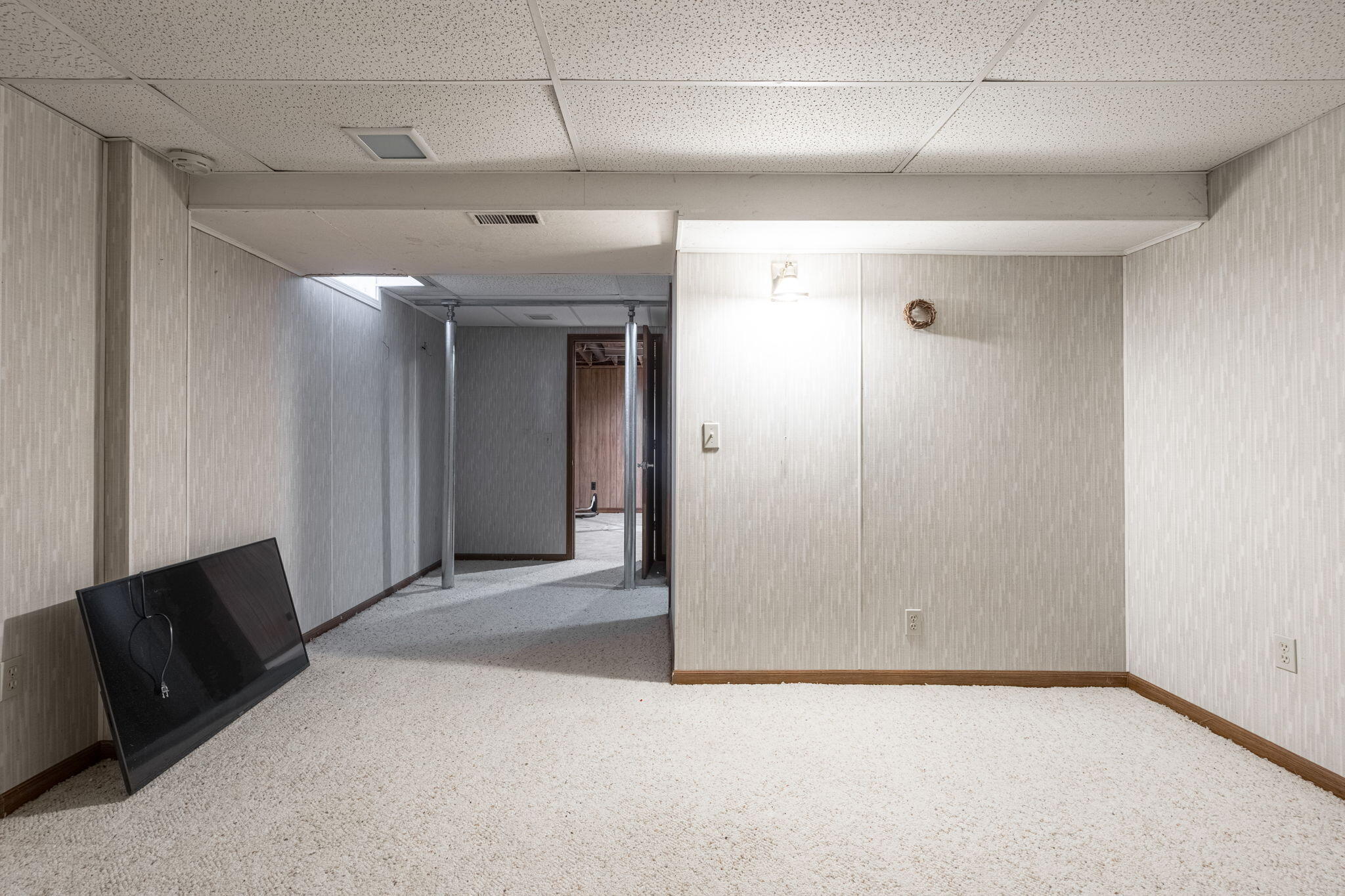 3300 Walton Blvd. Rochester, MI 48309 - Photo 46 of 56 IMG_2741