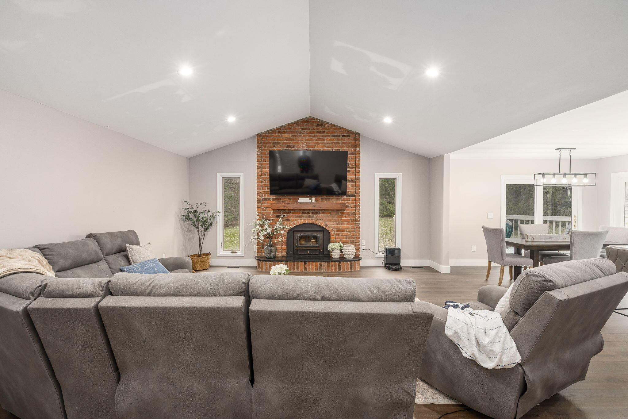 3300 Walton Blvd. Rochester, MI 48309 - Photo 8 of 56 IMG_2720