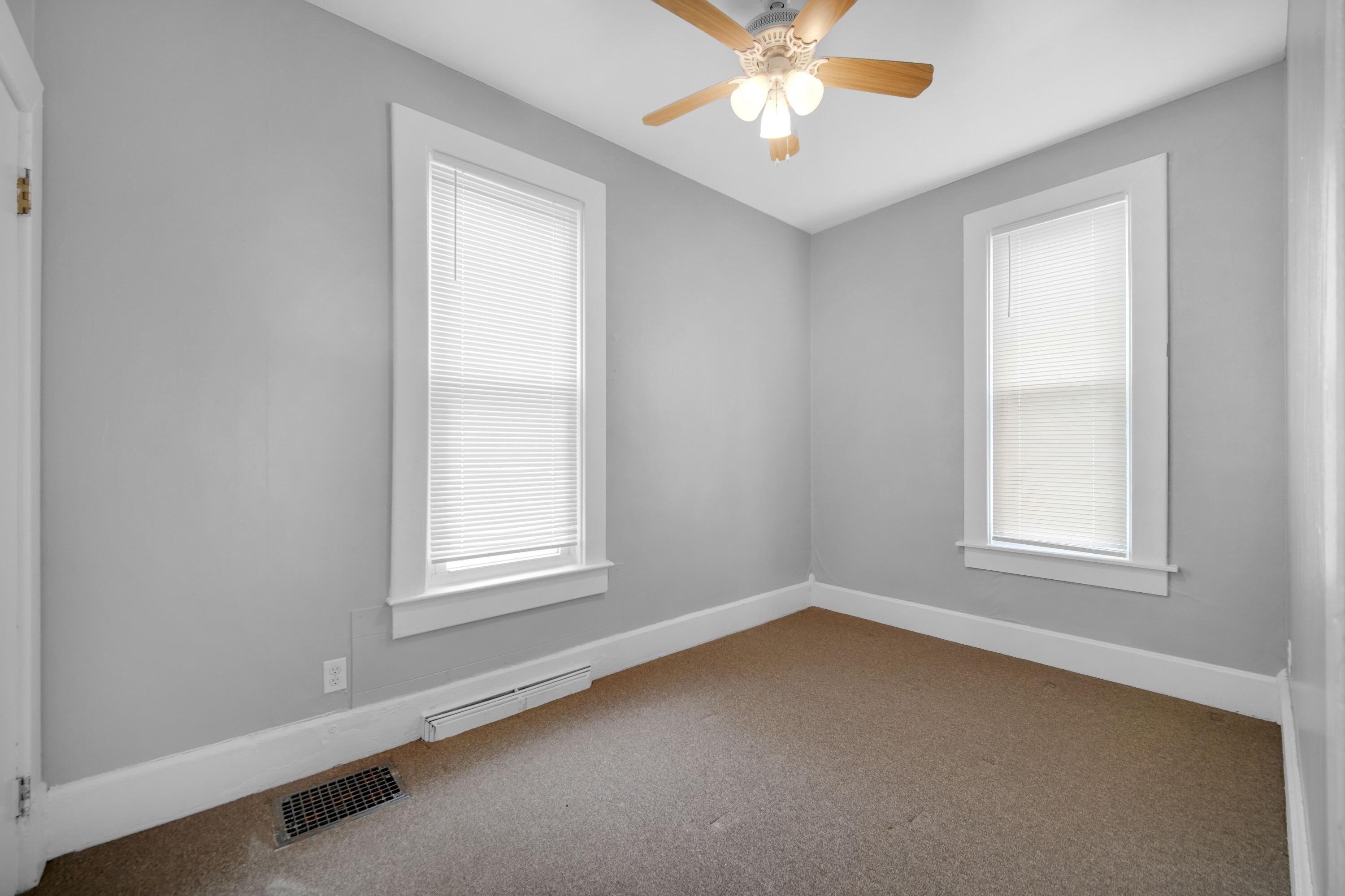 217 East North Street Crown Point, IN 46307 - Photo 10 of 13 3000x2000