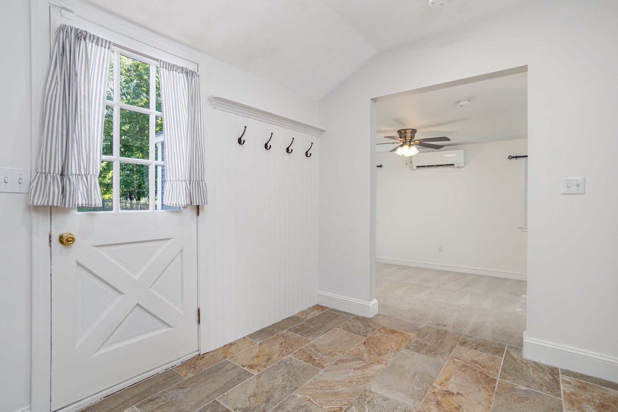 662 Old Harvard Road Boxborough, MA 01719 - Photo 8 of 34 Gallery Image 8