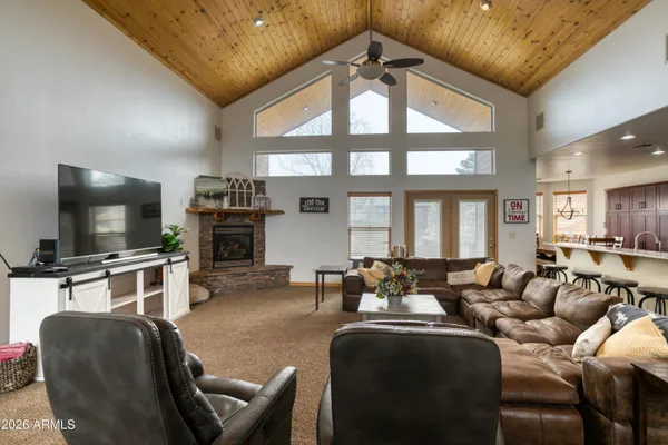 $979,900 | 2131 South Woodland Hills Lane, Pinetop, AZ 85935
