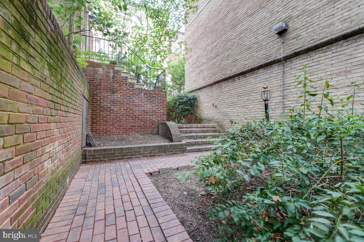 225 C Street Northeast, Unit 63 Washington, DC 20002 - Photo 22 of 25