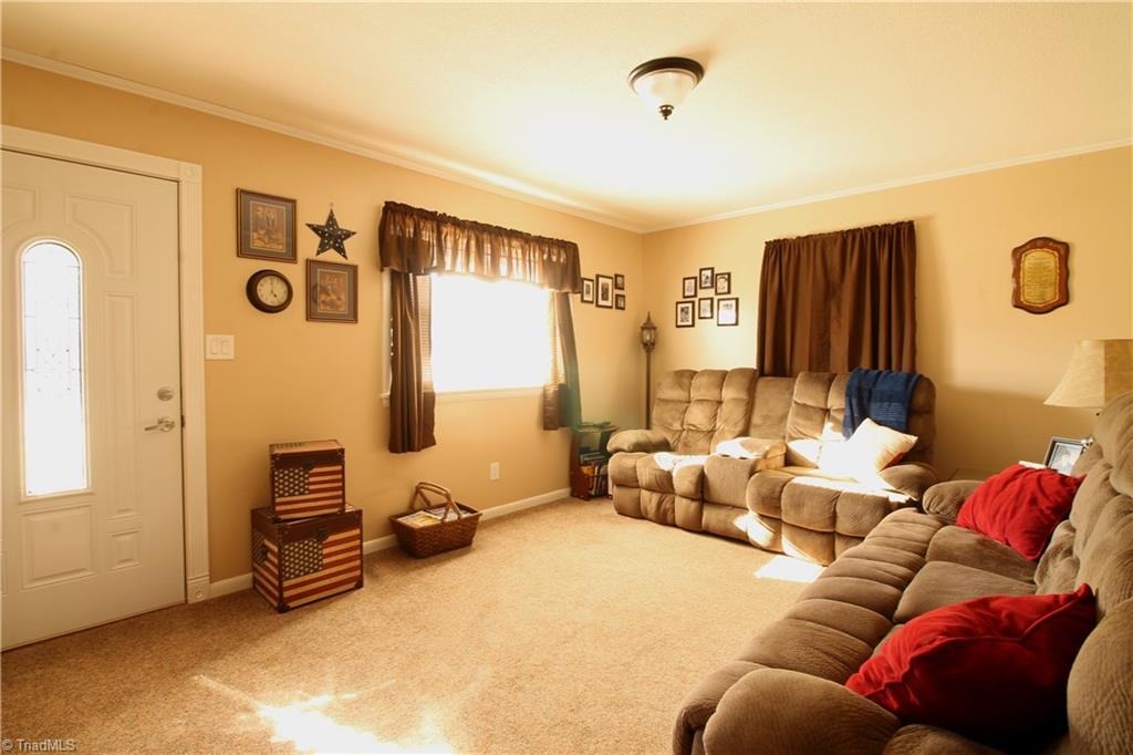 652 East L Myers Road Lexington, NC 27295 - Photo 9 of 18 Gallery Image 9