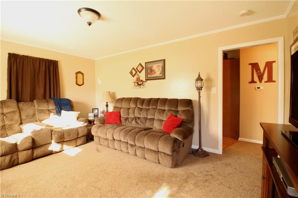 652 East L Myers Road Lexington, NC 27295 - Photo 10 of 18 Gallery Image 10