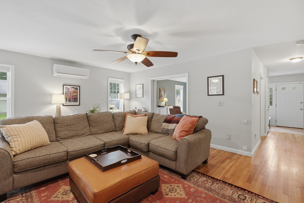 28 Modoc Street Worcester, MA 01604 - Photo 7 of 42