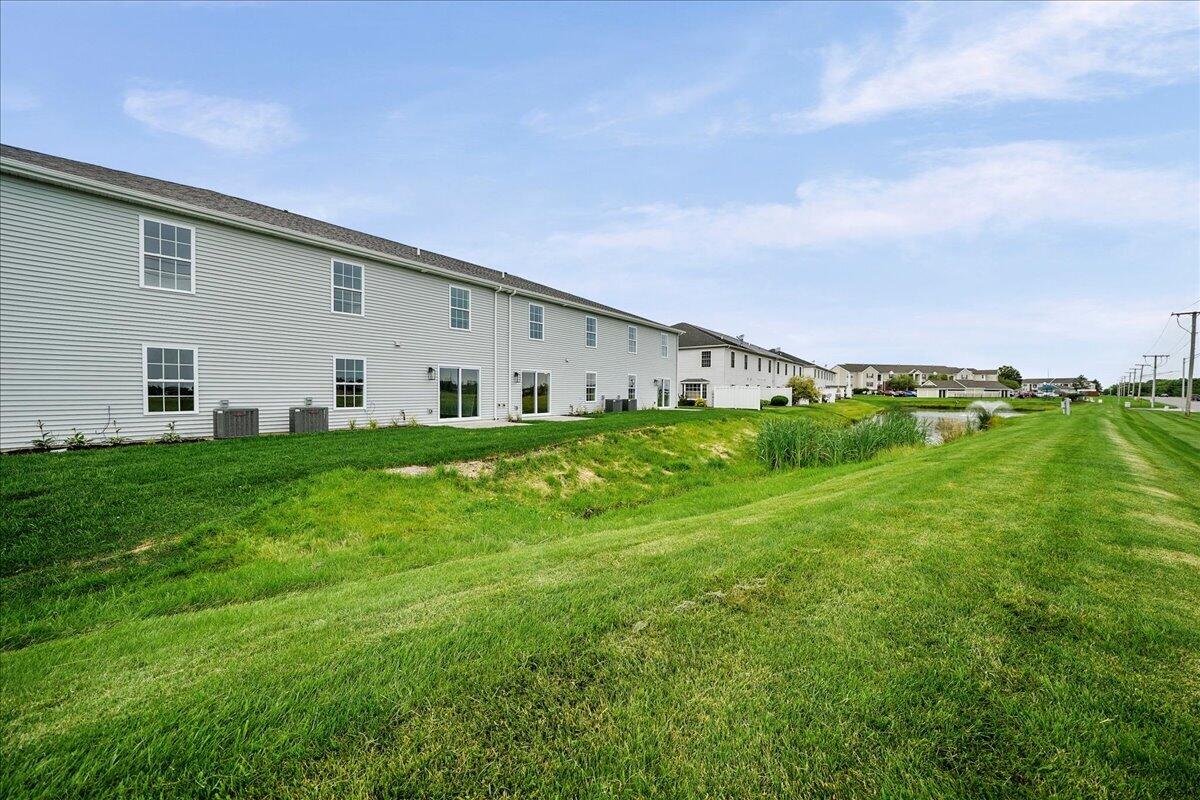 9563 Luebcke Lane Crown Point, IN 46307 - Photo 27 of 30 1200x800