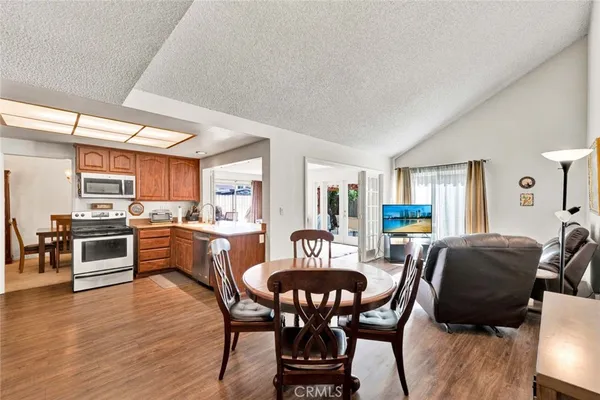 $1,199,900 | 1832 Brookshire Avenue, Tustin, CA 92780