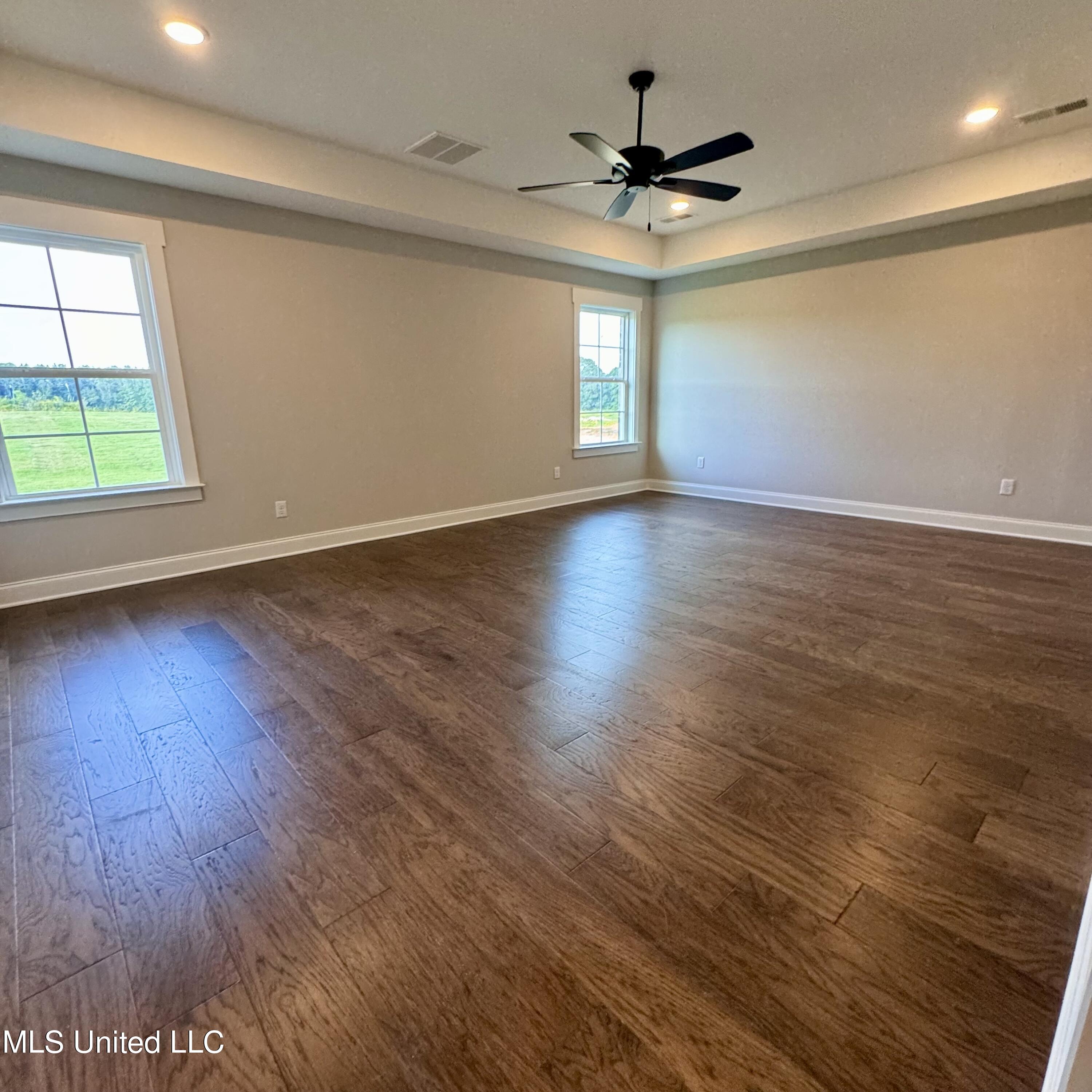 756 Wells Drive Hernando, MS 38632 - Photo 29 of 55 Iris. Primary