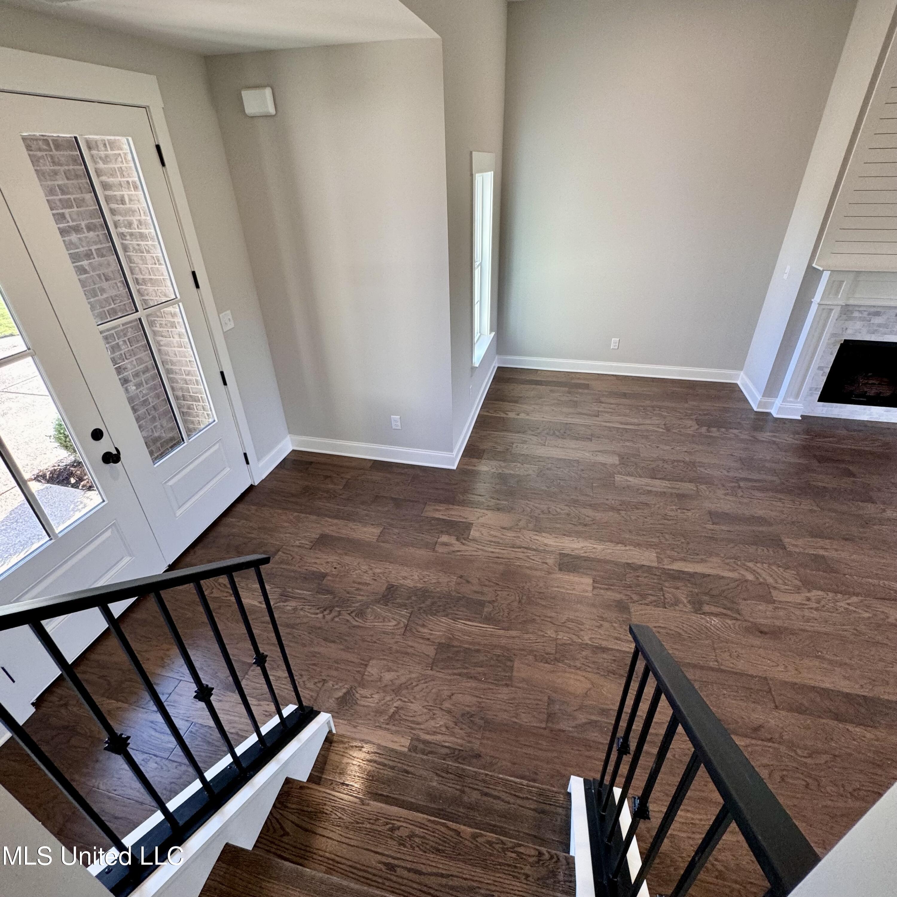 756 Wells Drive Hernando, MS 38632 - Photo 40 of 55 Iris