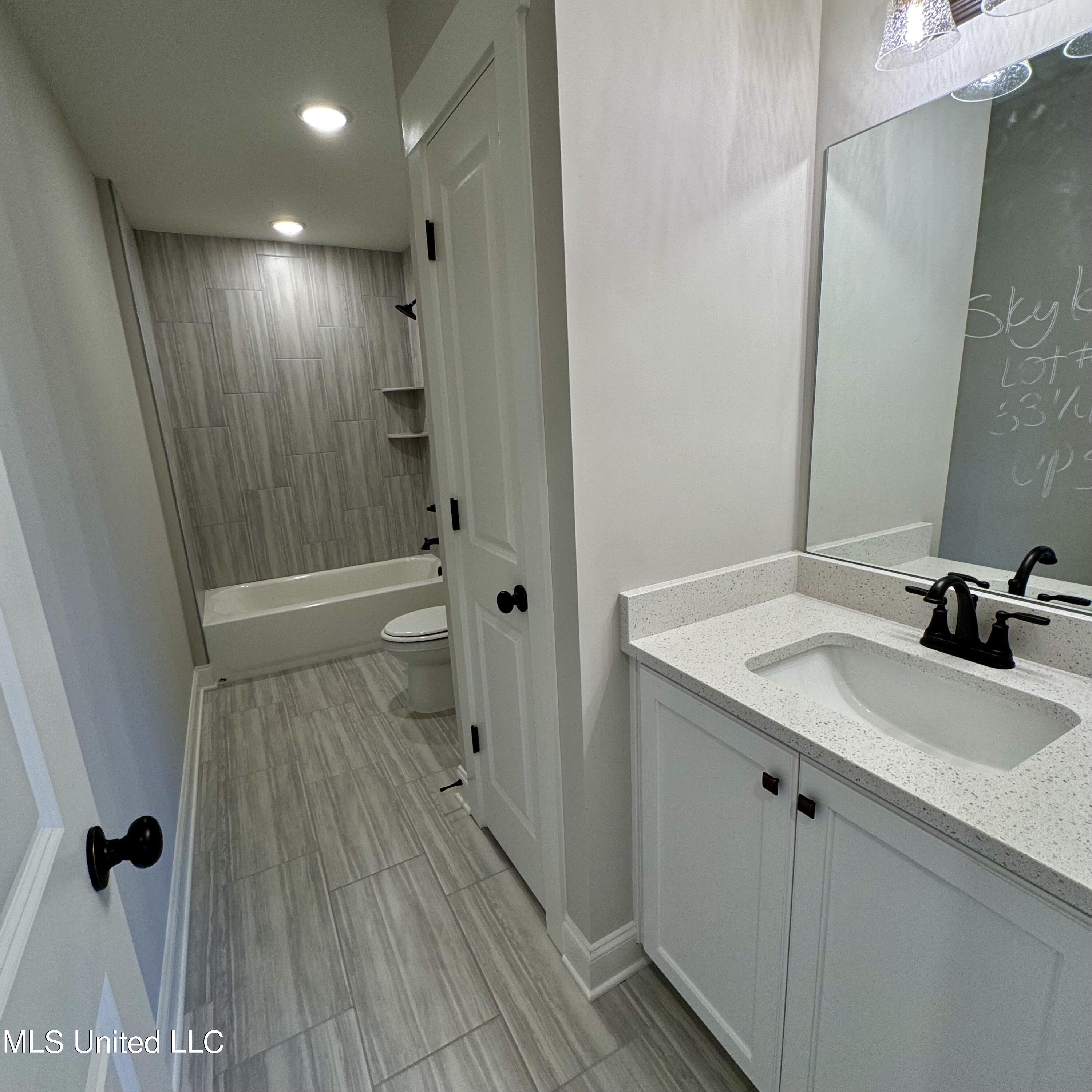 756 Wells Drive Hernando, MS 38632 - Photo 46 of 55 Iris