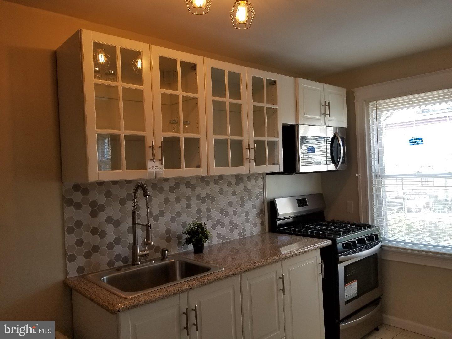 124 Laurel Road Sharon Hill, PA 19079 - Photo 7 of 16 Gallery Image 7