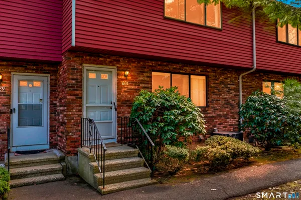 $274,900 | 631 Churchill Drive, Unit 631, Newington, CT 06111