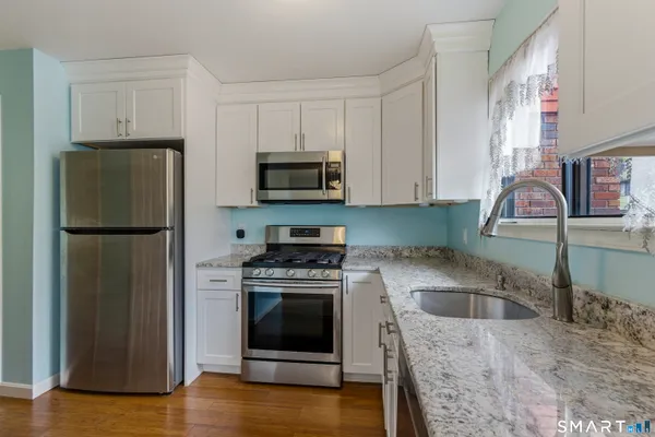 $274,900 | 631 Churchill Drive, Unit 631, Newington, CT 06111