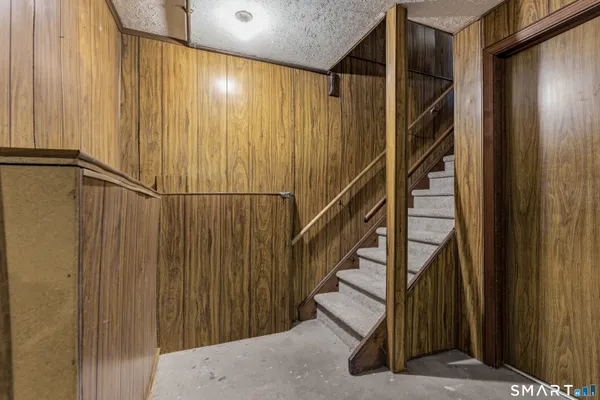 $274,900 | 631 Churchill Drive, Unit 631, Newington, CT 06111