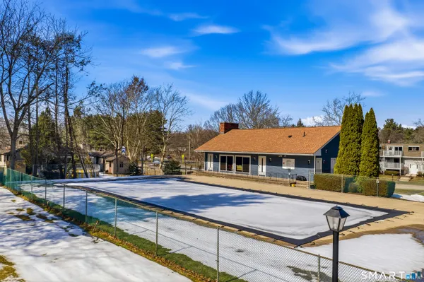 $274,900 | 631 Churchill Drive, Unit 631, Newington, CT 06111