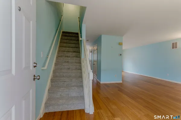 $274,900 | 631 Churchill Drive, Unit 631, Newington, CT 06111