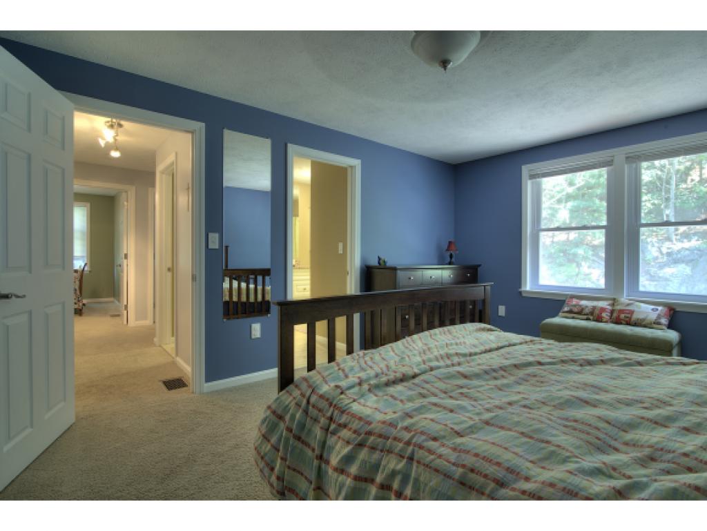 159 Searles Road Nashua, NH 03062 - Photo 13 of 26